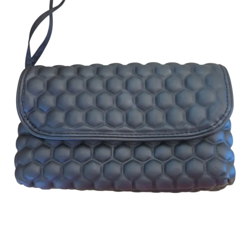 The Bump Bag Cosmetics Organizer Tri-fold Travel Clutch Black